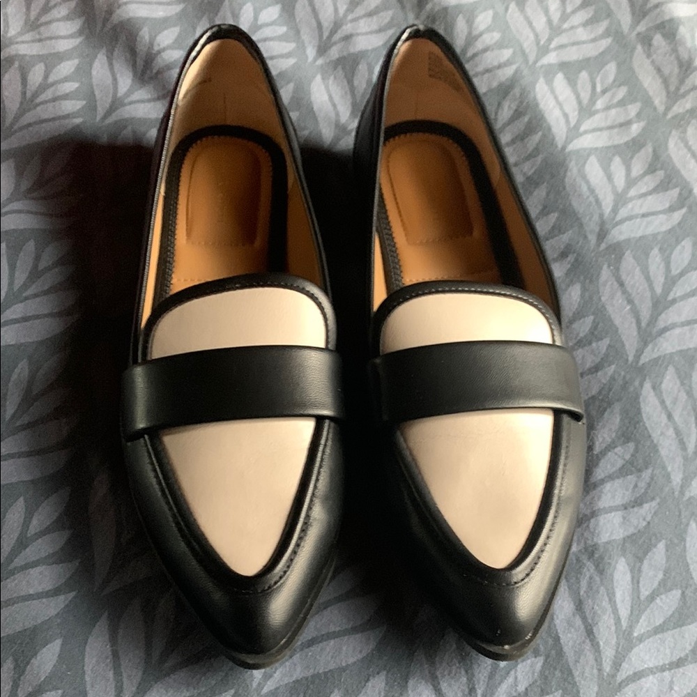 Kelly & Katie Black and White Flats Sleek Slip-On Design